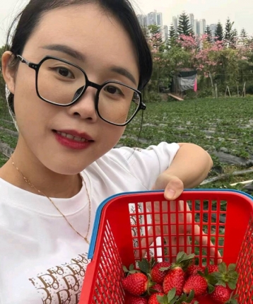 草莓牛奶的头像