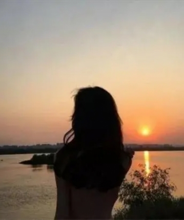 1墨染青衣的头像