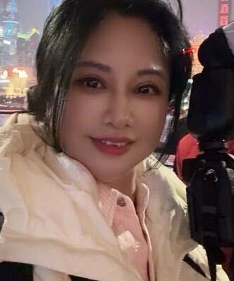 成年人的不容易的头像