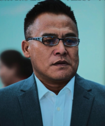 落花飞满天的头像