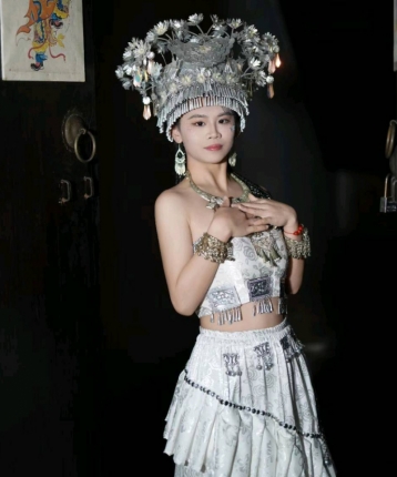 小凳子。的头像