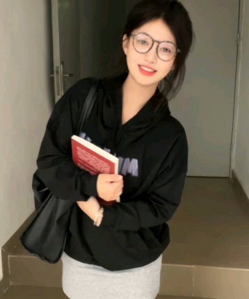 觉觉咕噜的头像