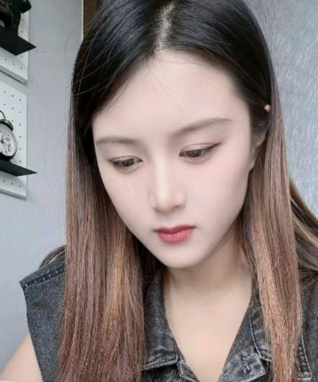 贝贝爱吃香肠的头像