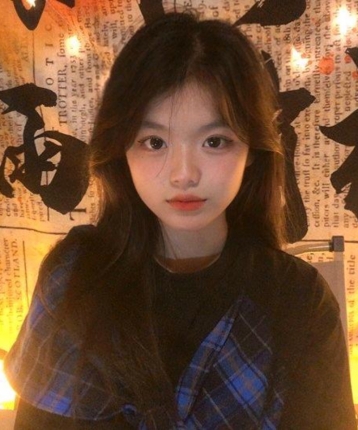 草莓布丁i的头像