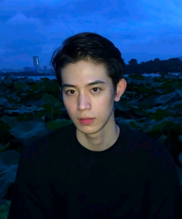 晚睡a的头像