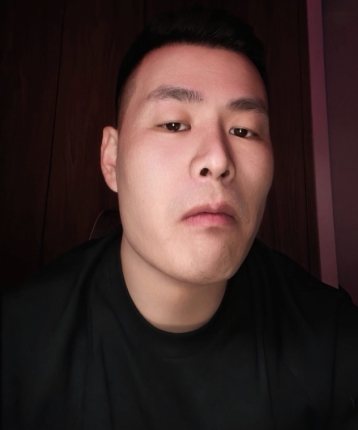 莫得兔兔的头像