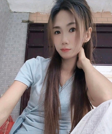 花丛里面的头像