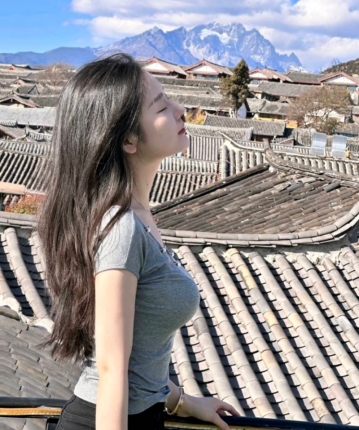 奶茶一口的头像