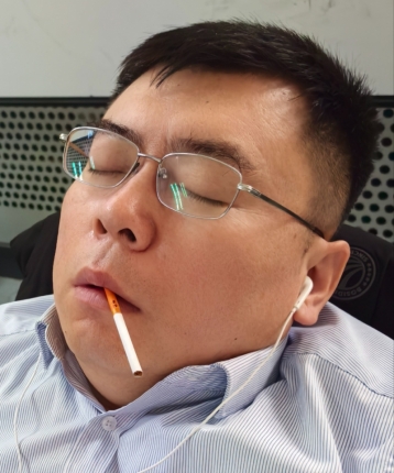 用户LEISVR的头像