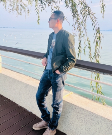 夏出七禾的头像