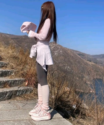 小草如鸢的头像