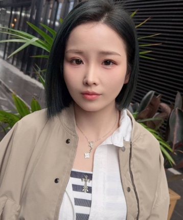 小瓶bjh子的头像