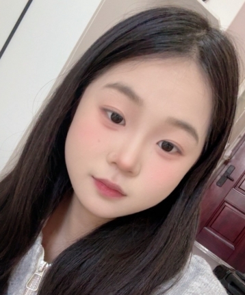 小溪小溪的头像