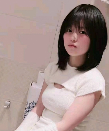 依依一一的头像