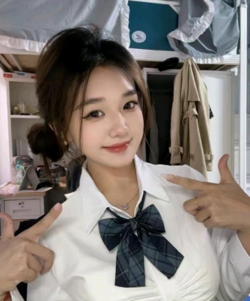 糖果一定甜的头像