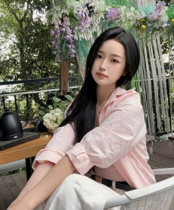 是静静哦的头像