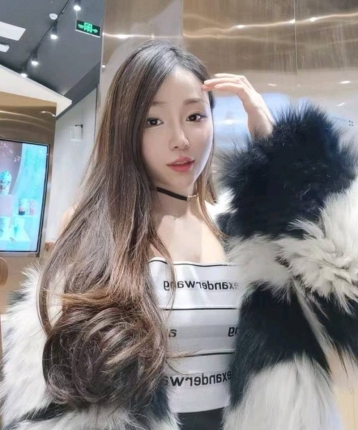 斯斯si si的头像