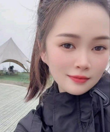 一个丸子头吖的头像