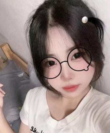 蓉蓉爱吃草莓的头像