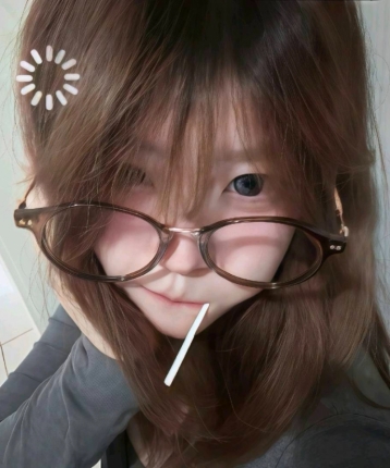 一朵小菊花的头像