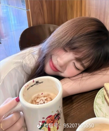 用户YTCHJE的头像