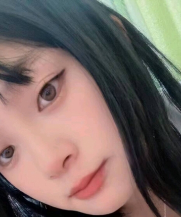 天生傲骨不服输的头像