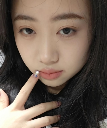 H凌晨的头像