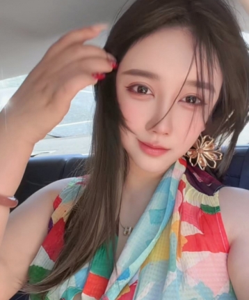 苏怼怼的头像