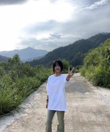 小妮丫的头像