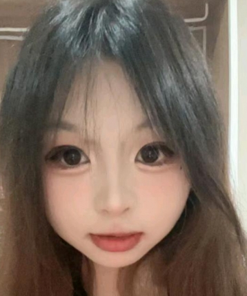 洛丽塔依依的头像