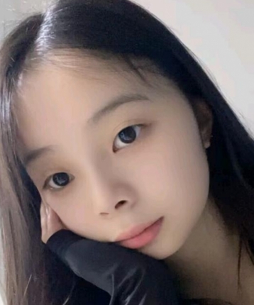 吃了个瓜的头像