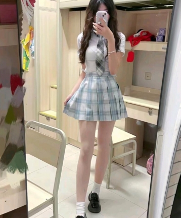 小饼干姐姐的头像