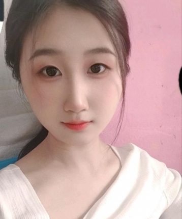 甜莓的头像