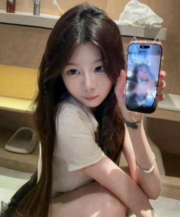 牙牙a的头像