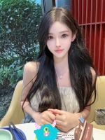 微笑女孩儿的照片