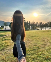 微笑女孩儿的照片