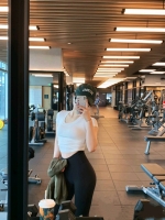 黑色乐的照片