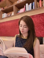 邻居家的小妹妹的照片