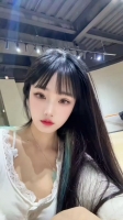 依依媚的照片