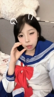 爱美的女孩的照片