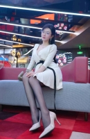 小琪很小气的照片