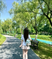 莉莉娅儿的照片