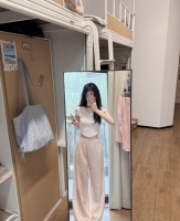 爱吃冰淇淋的筱雅的照片