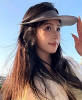 觊觎美色的照片