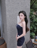 甜甜的玫瑰蜜糖的照片