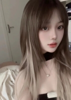 晚上的小猫咪的照片