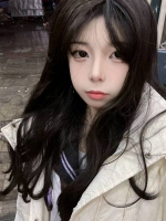 爱美的女孩的照片