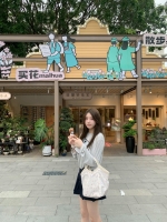 猫系女友的照片