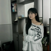 零小诗的照片