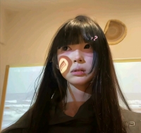 零小诗的照片